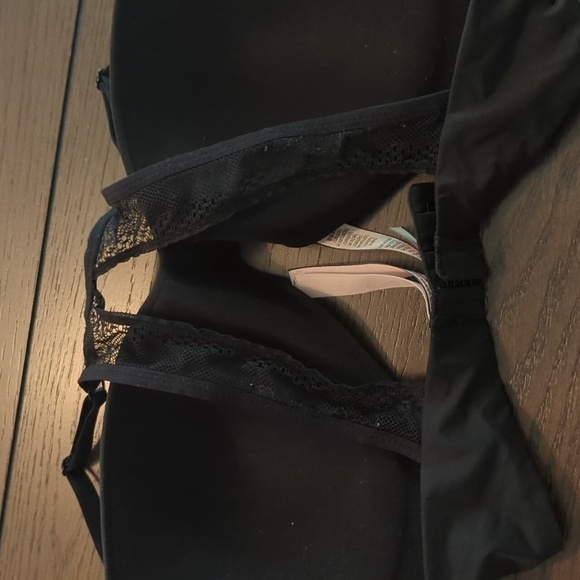 Victoria's Secret T-shirt Lightly Lined Wireless Bra 32D Black - Picture 11 of 12